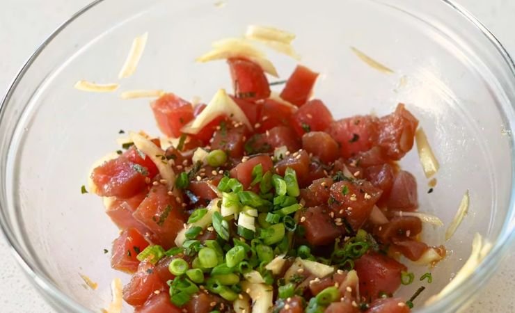 Make the Spicy Tuna Poke