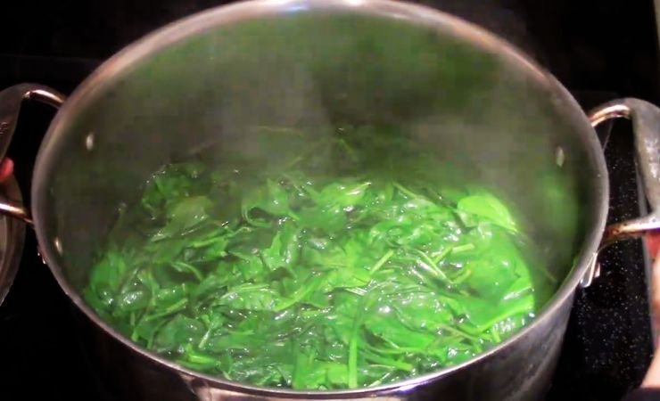Blanch the Spinach