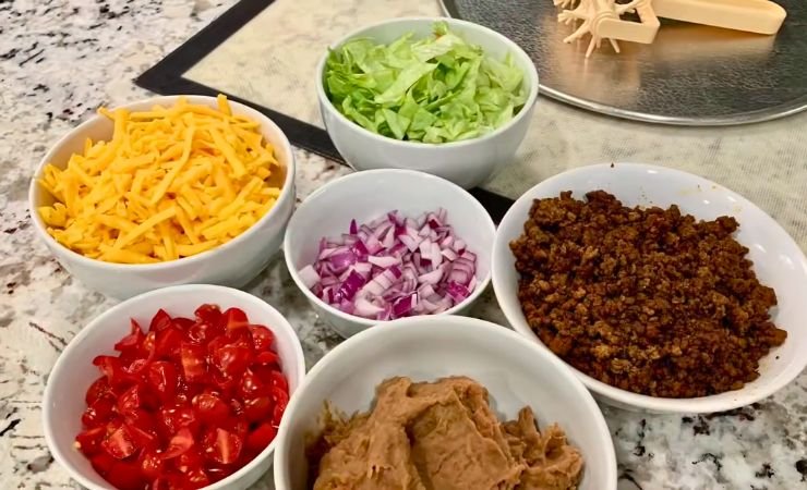 Ingredients for Pizza Hut Taco Pizza